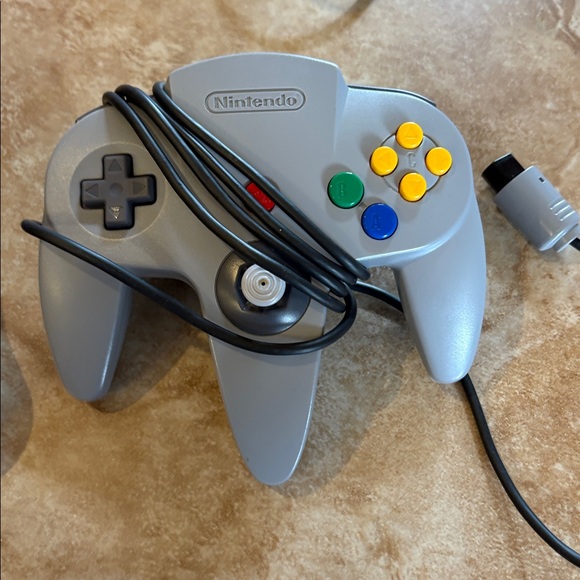 Nintendo 64 System - Picture 5 of 5